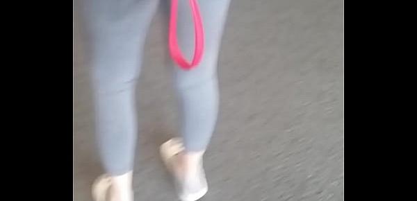  Perfect ass in grey leggings